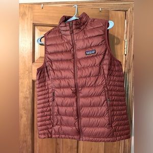Women’s Medium Down Vest